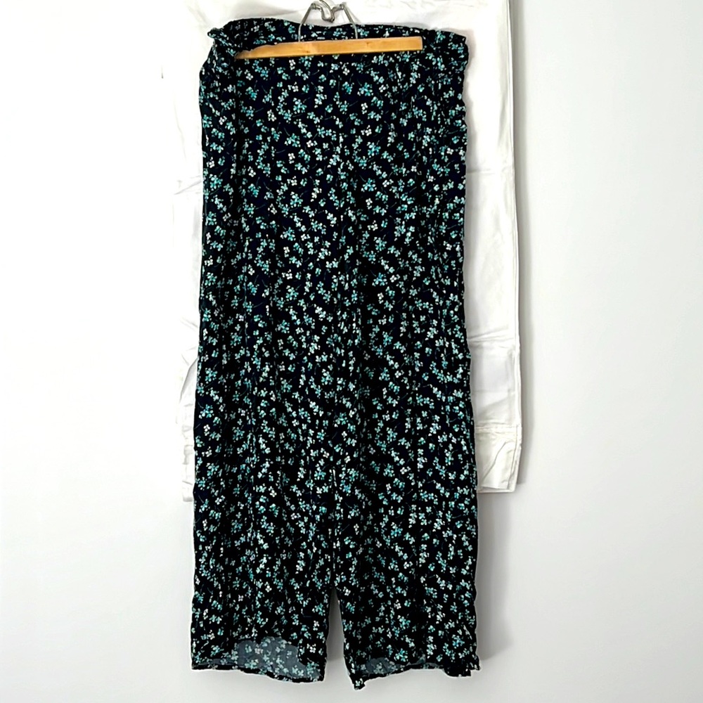 J.Jill flowy pants with slits up sides. Size Medium/Tall.